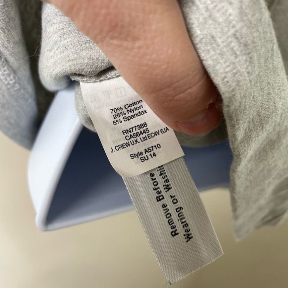 J. Crew Grey Sleeveless V Neck Top XS - Picture 3 of 4